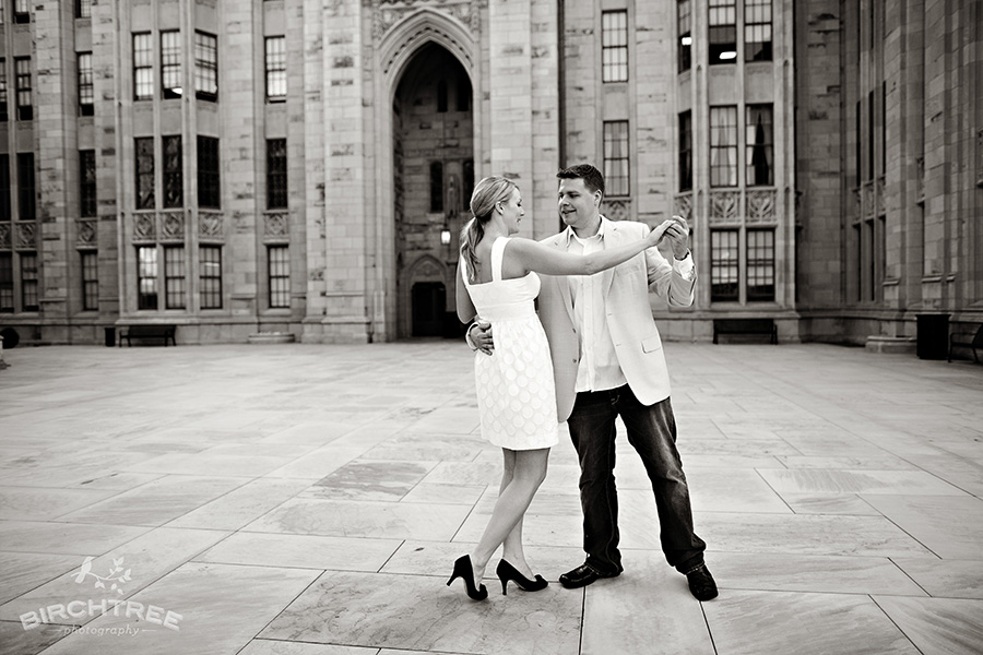 engagement photo around Pittsburgh's cathedral of learning